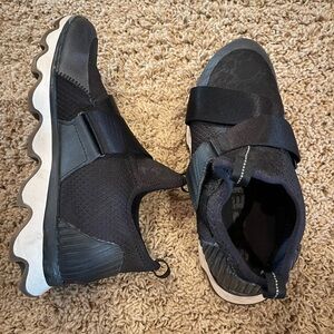 Sorel Kinetic tennis shoe